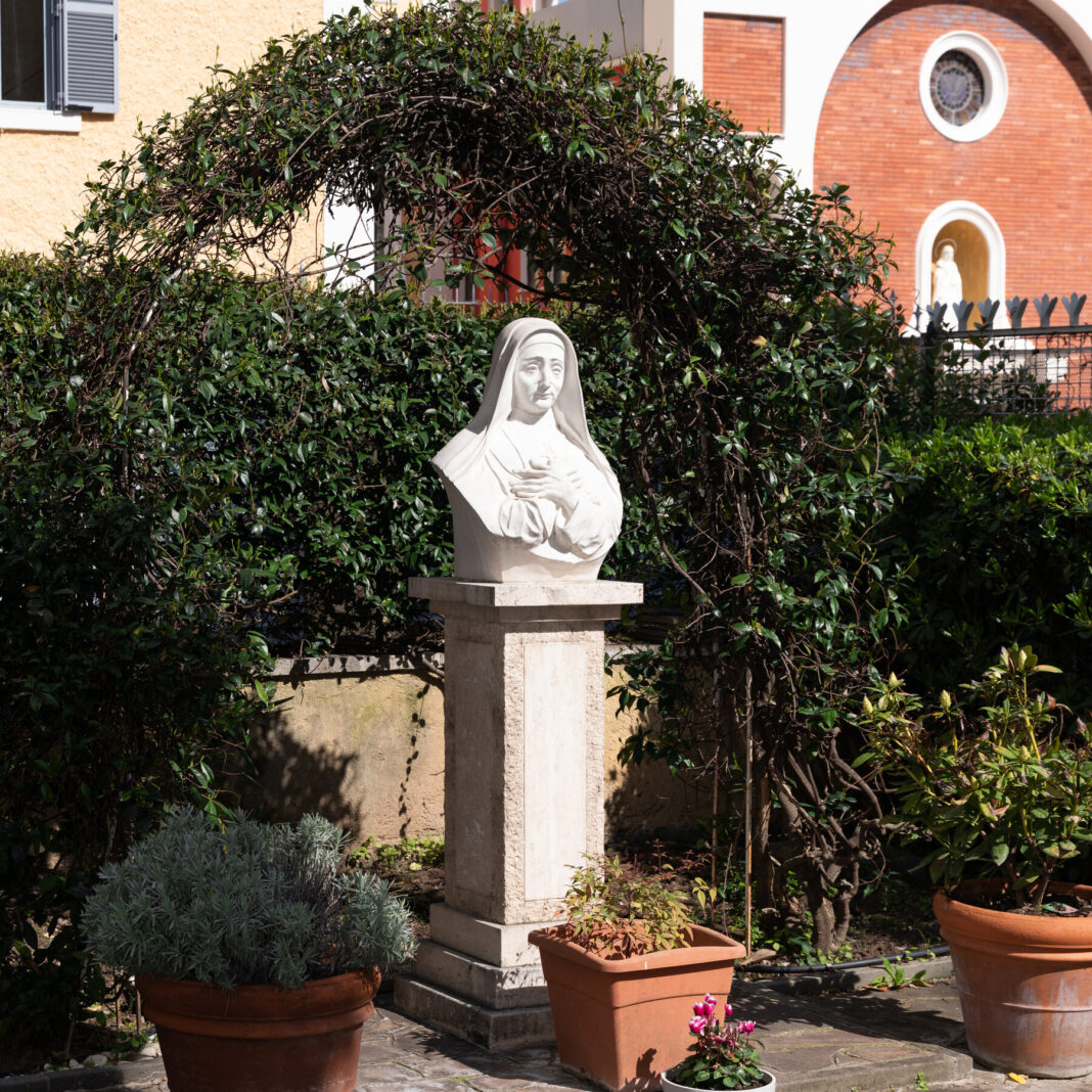 Discover Rome’s Spiritual Retreats: Quiet Convent Stays in the Historic Center
