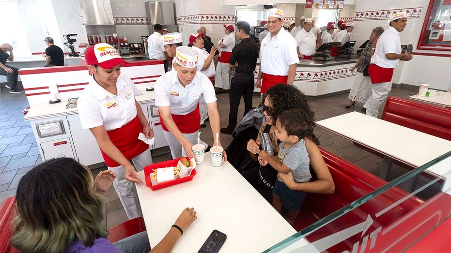 Human Connection Over Kiosks: One Fast-Food Chain’s Counter-Revolution