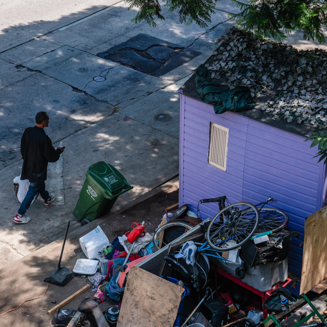 U.S. Homelessness Drops for First Time in Nearly a Decade, HUD Report Shows