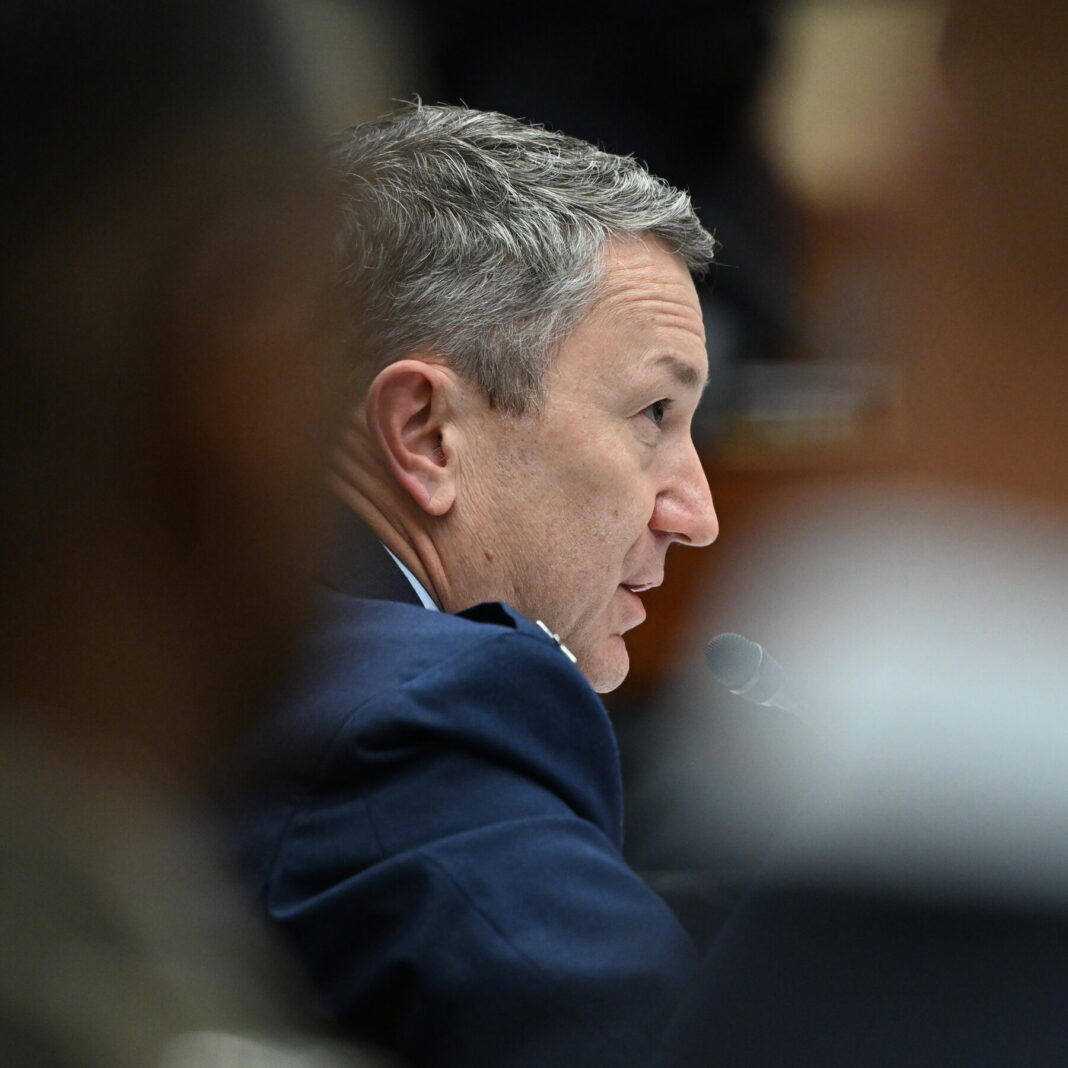 Gen. Caine’s Quiet Stance on Iran War Fuels Doubts Over Military Goals