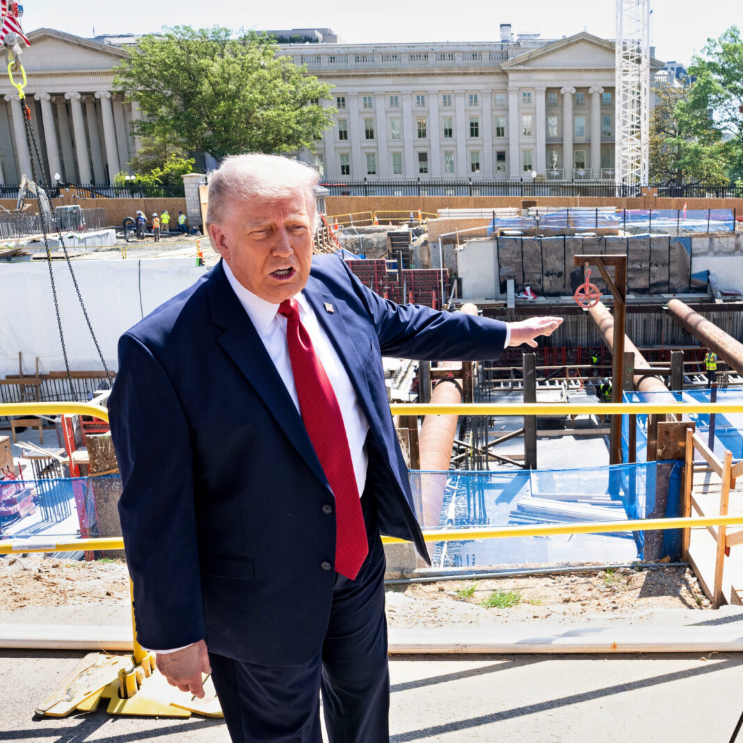Senate GOP Prepares to Cut Ballroom Funding From Immigration Enforcement Bill