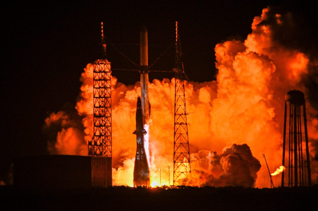 New Glenn Rocket Explodes During Testing, Dealing Blue Origin a Major Setback