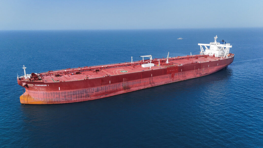 Oil Prices Tumble on Iran Nuclear Deal Hopes, But Market Skepticism Persists