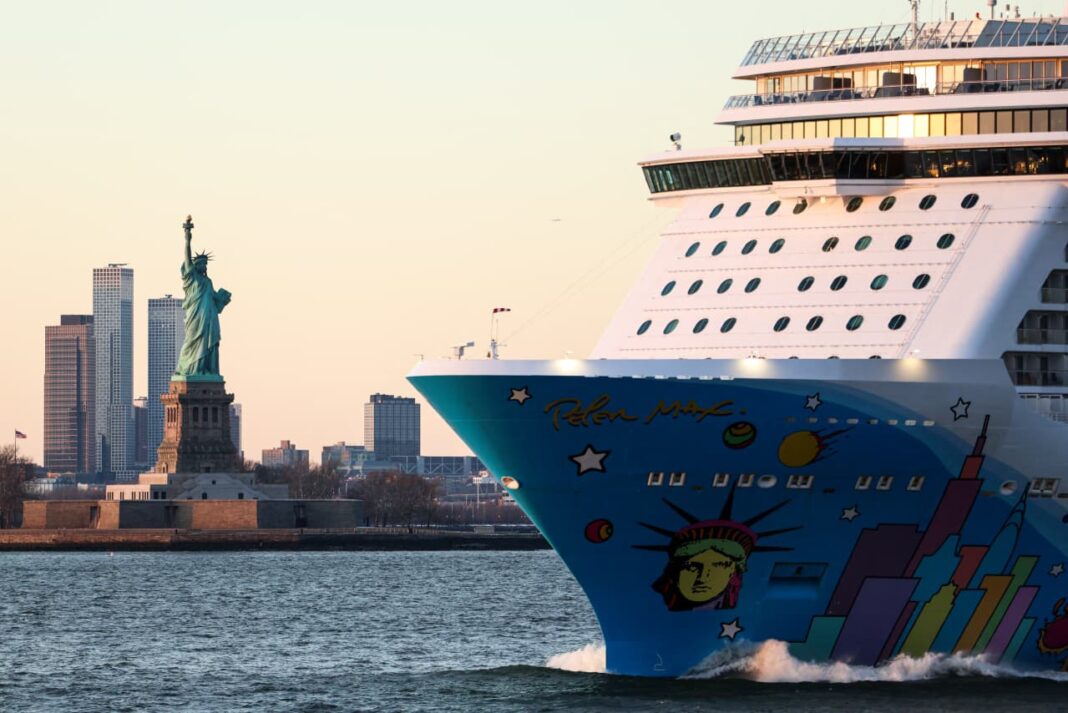 The unyielding U.S. economy powers forward, undeterred by Iran war tensions
