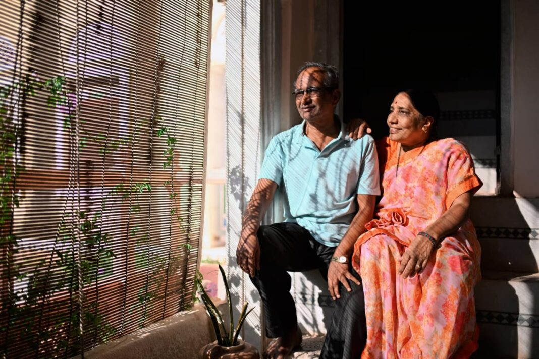 The 75-Year-Old Who Works, Lives Below Their Means, and Feels No Envy: Why Aren’t More People Following This Formula?