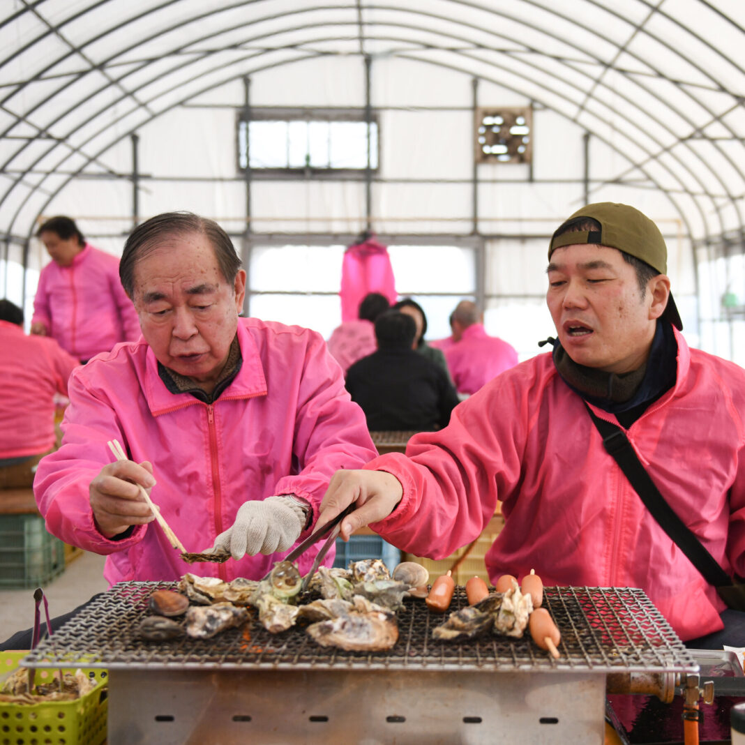 These Japanese Oyster Farmers Turn Winter Harvests Into Spontaneous Seaside Celebrations