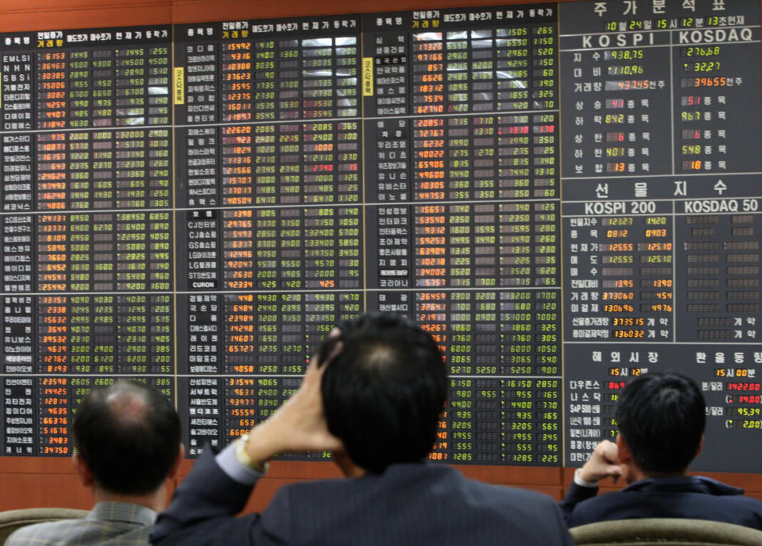 South Korea’s 16% market swing: leveraged retail ‘ants’ are driving a dangerous rollercoaster.