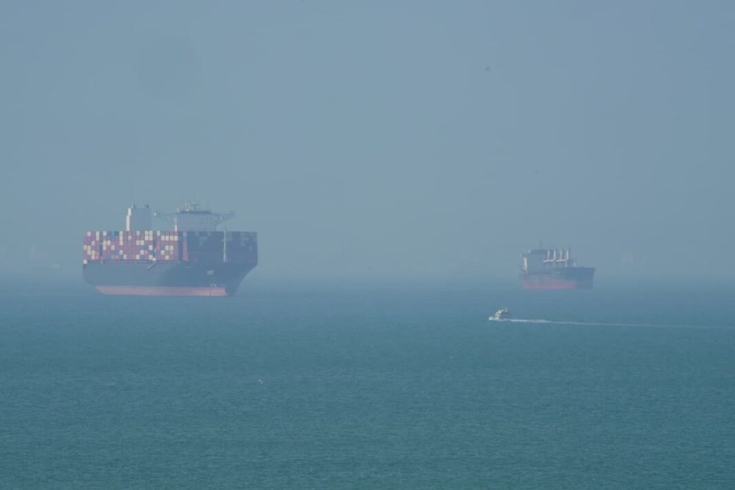 Fertilizer Shipments Face Delays as Oil Takes Priority in Strait of Hormuz Transit Talks