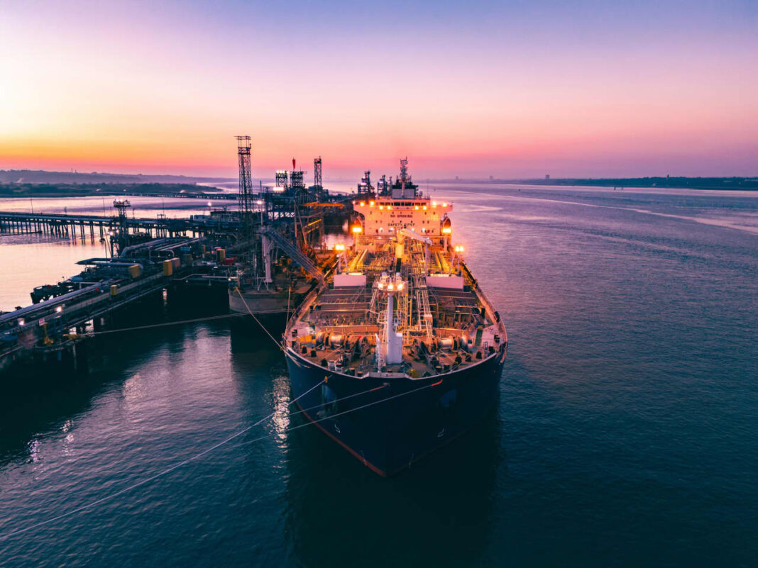 Stranded Oil Tankers in Strait of Hormuz May Never Return to the Middle East