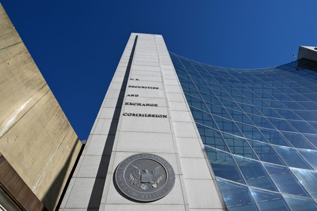 Private-Credit Valuation Disputes Threaten Wave of Director and Officer Lawsuits