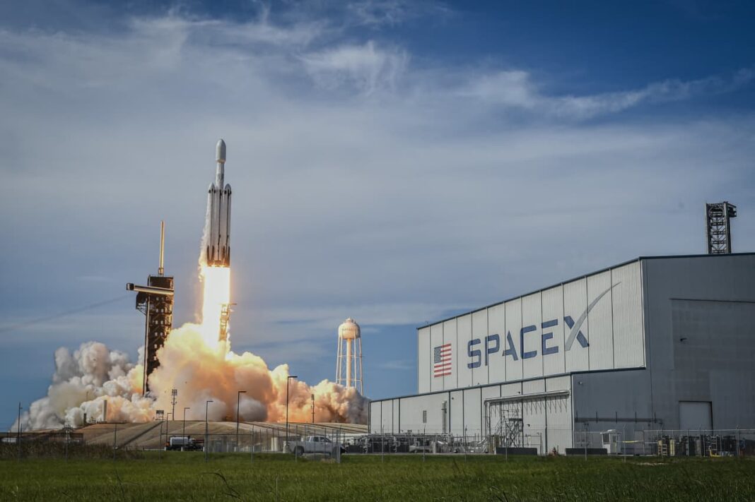 Elon Musk’s $1.75 Trillion SpaceX Valuation Leaves Zero Room for Error
