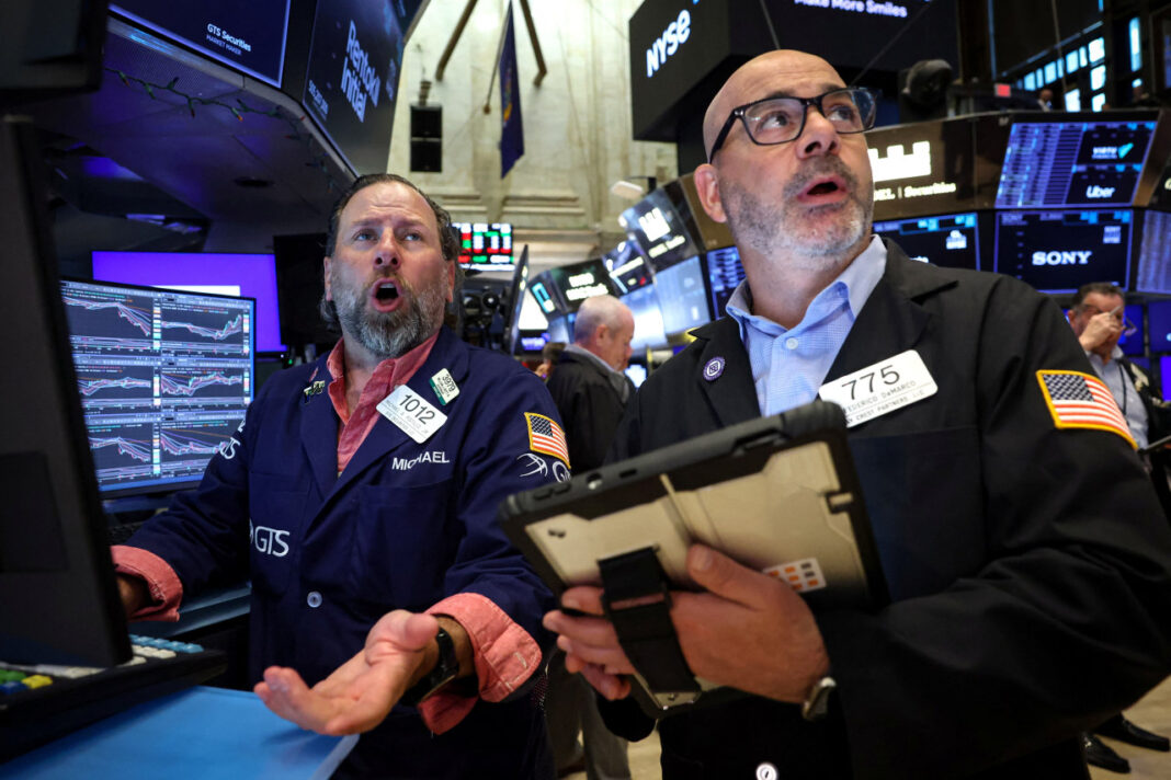 Oil Surge on Trump’s Iran Threat Triggers Dow’s Worst Drop of 2026