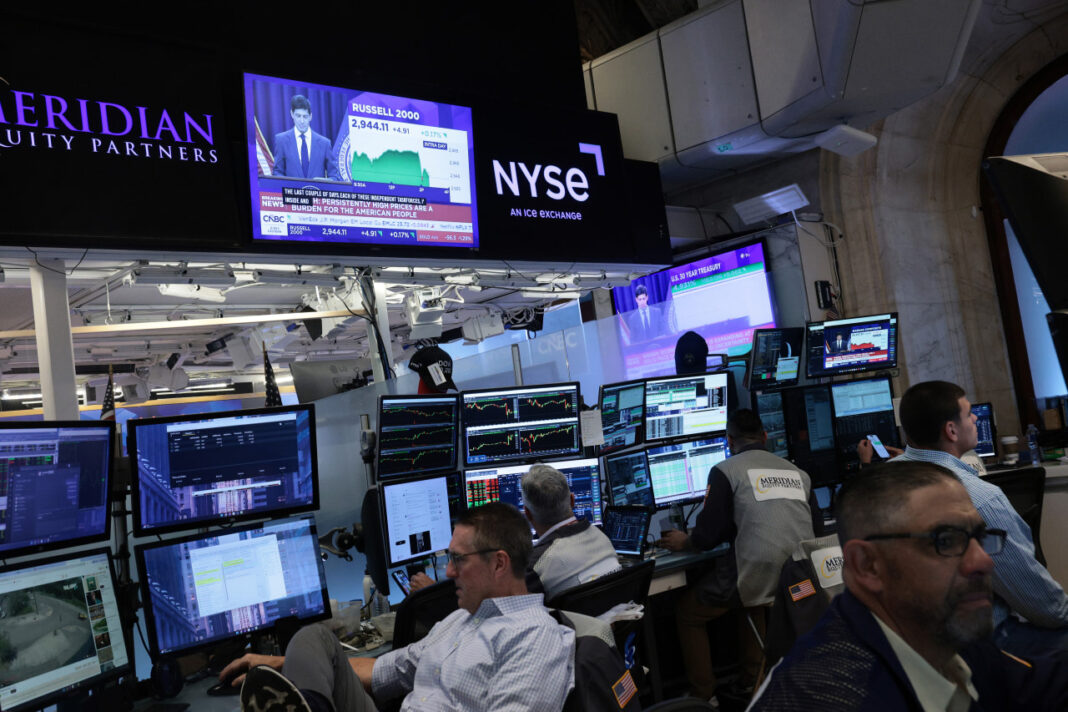 Fed Rate Hike Fears Trigger Market Selloff as Warsh Signals Inflation Action