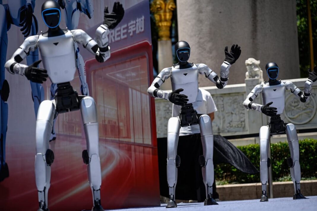Trump’s Voluntary AI Order Draws Fire as a Weak, Toothless Move