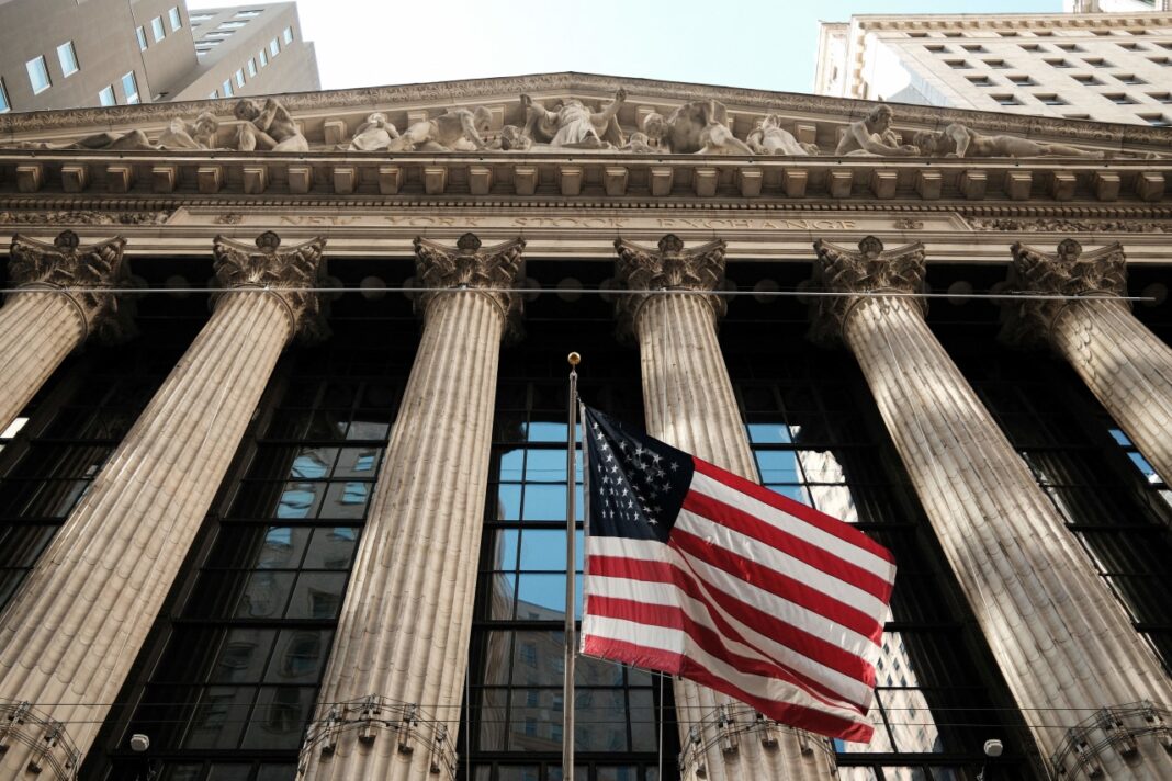 Measured IPO Rebound Offers Private Equity a Cautious Path to Exit Revival