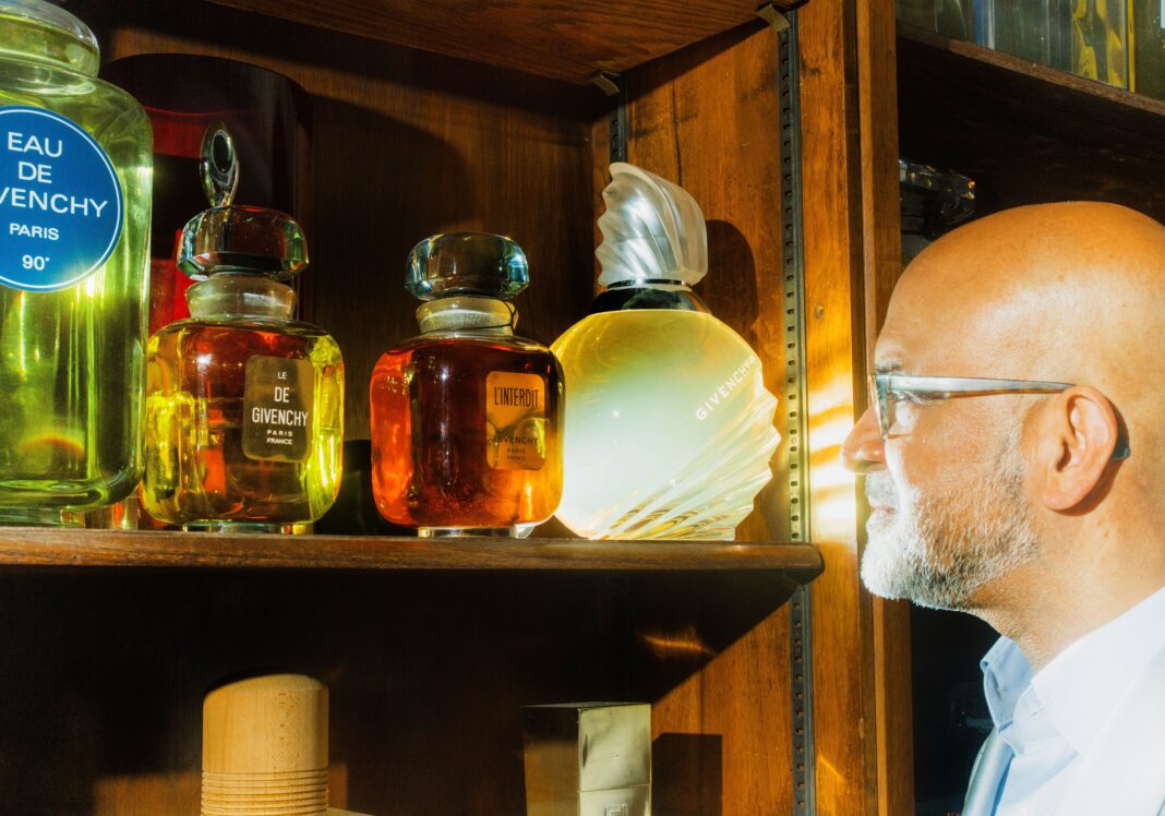 Inside the Hidden Museum of 4,000 Giant Perfume Bottles: The World’s Largest Jumbo Fragrance Collection