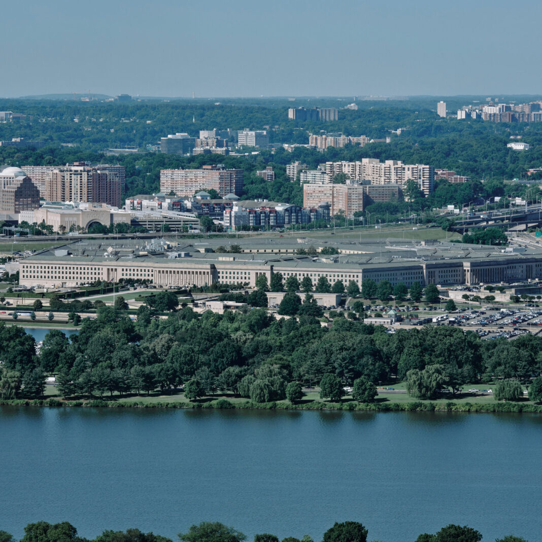 Appeals Court Revives Pentagon’s Escort Rule for Journalists Amid Press Freedom Battle