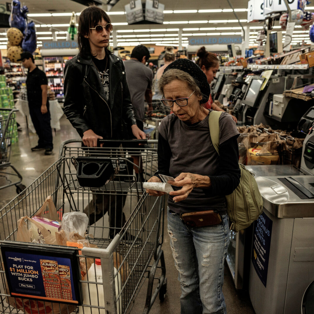 Arizona’s Paperwork Surge Triggers Sharp Drop in Food Stamp Enrollment