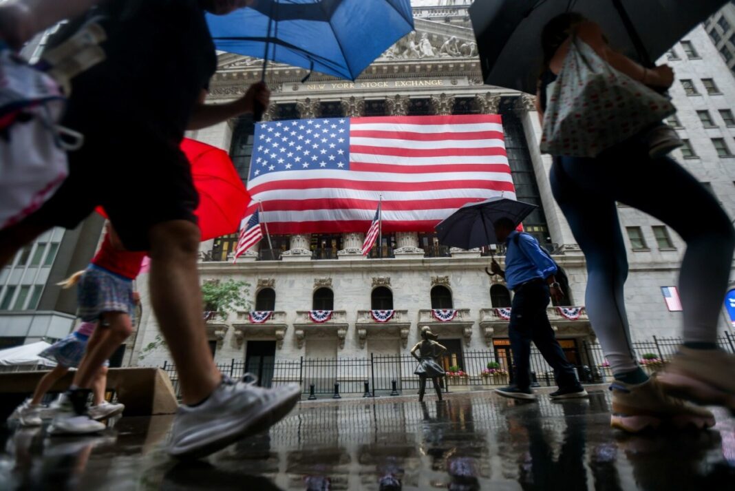 Record High for Private Equity Trapped in ‘Zombie Funds’