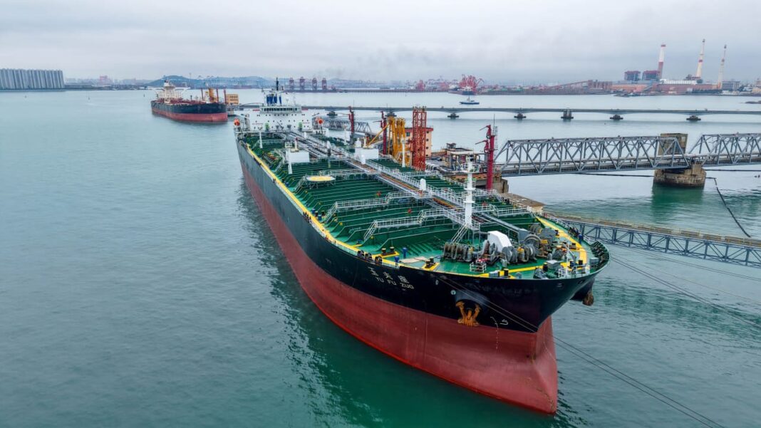 Oil Markets Tighten as Russia’s Refinery Woes Add to Global Supply Crunch