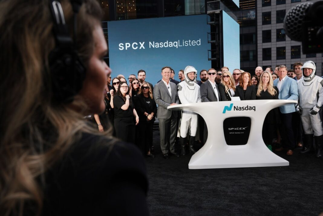 SpaceX Stock Drops Below IPO Price Amid Broad Tech Sector Rout