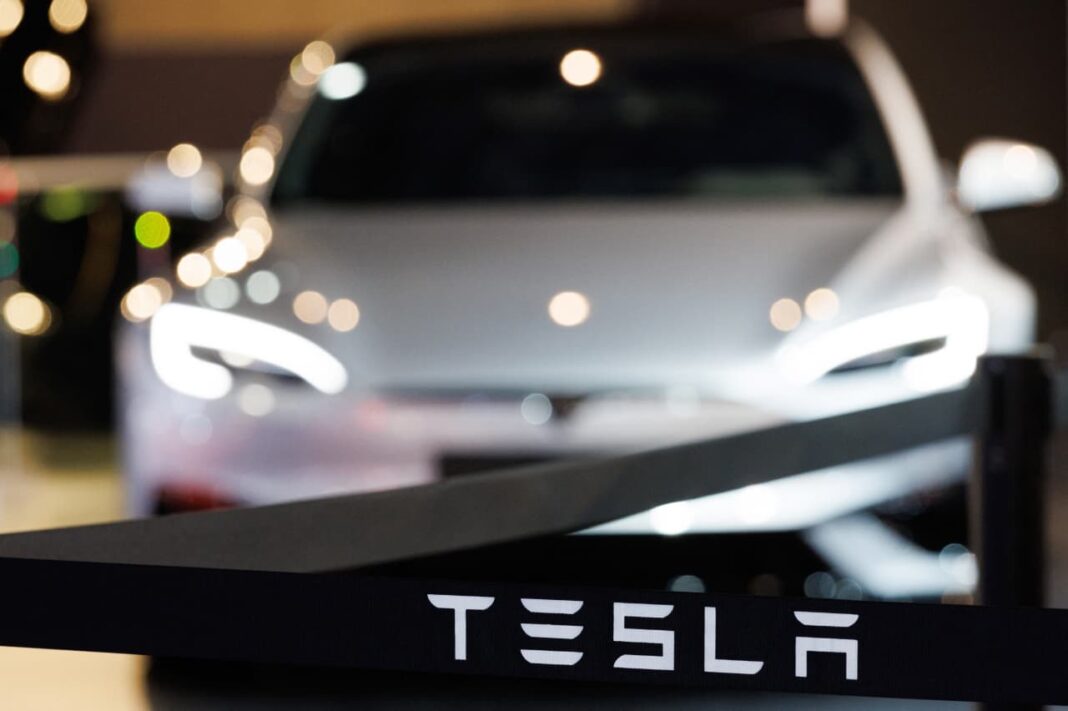 Tesla Loses $200 Billion in Market Cap as Musk’s ‘Spend as Fast as We Can’ Strategy Sparks Investor Panic
