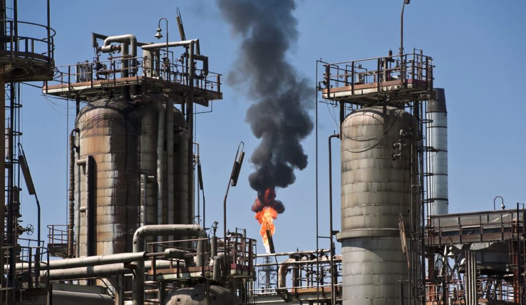 Why Gasoline Prices Are Outpacing Oil: The ‘Crack Spread’ Explained
