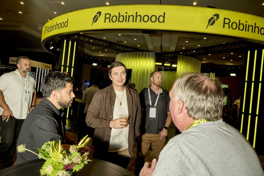Robinhood and Crypto.com Explore Prediction Markets, Challenging Kalshi’s Dominance