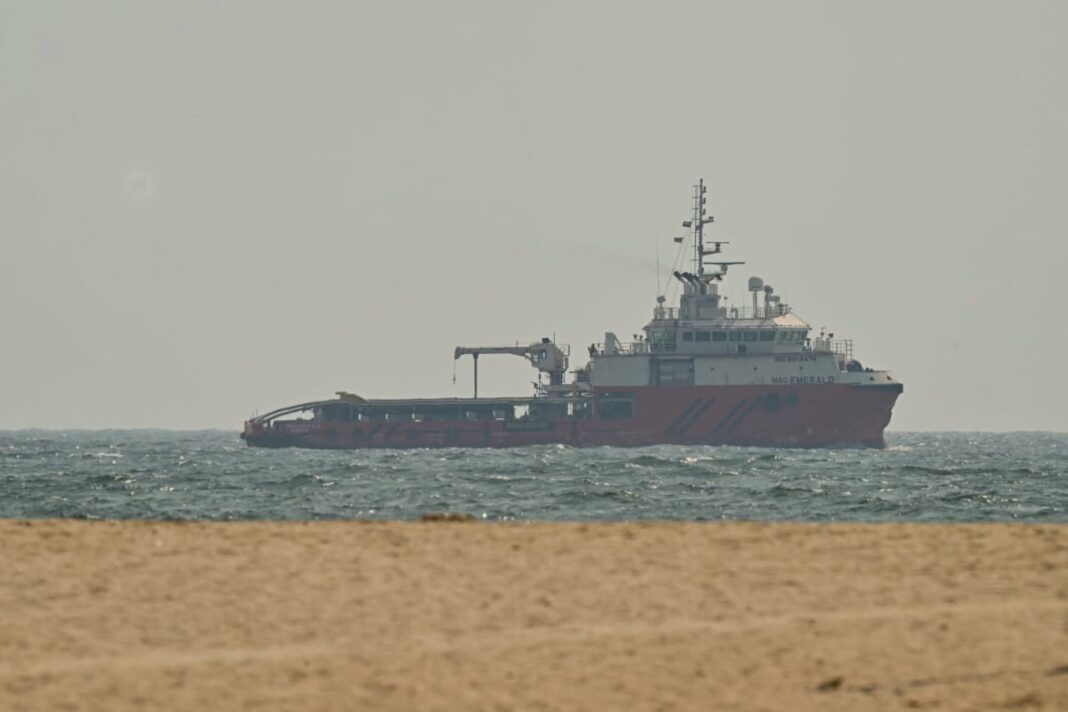 Oil Prices Spike 5% After Iran Declares Strait of Hormuz Closed, Fueling Supply Fears