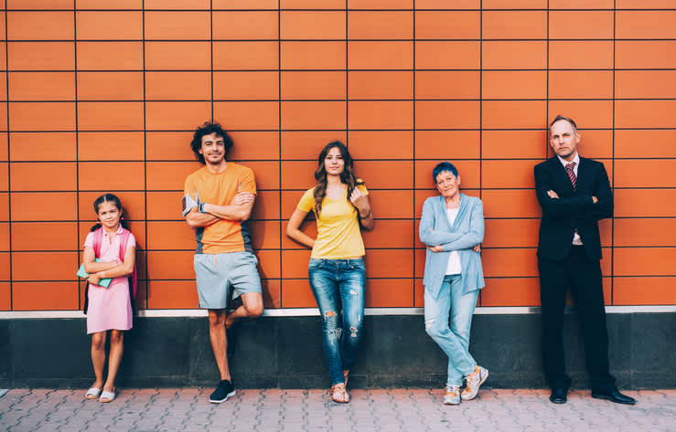 Here’s the net worth you need to thrive in your 20s, 30s, 40s and beyond, according to new research