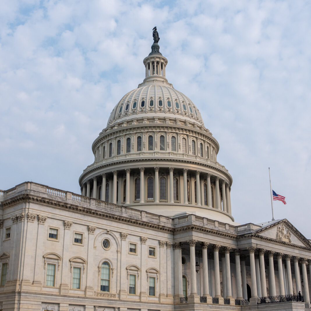 Senate Advances Stopgap Spending Bill to Avert Pre-Election Shutdown