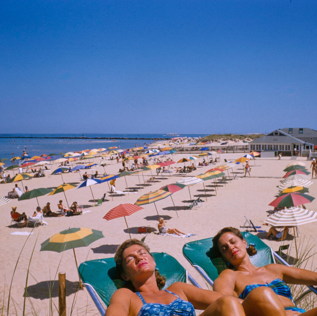 The Ultimate Beach Day Gear Guide: Top Sunscreens, Swimsuits, Tents, and Accessories for a Stress-Free Shore Trip