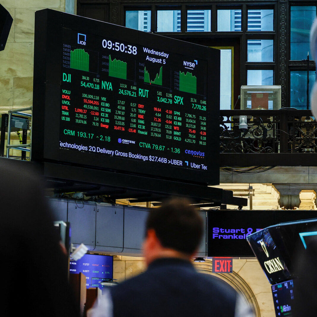 The 5 Congress Members With the Highest Stock Trades—$40M+ in Family-Led Deals