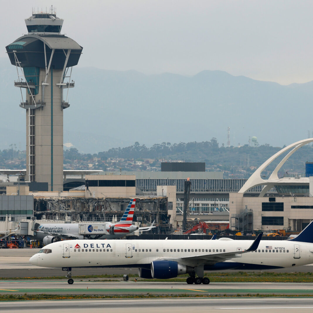 Delta Pilot’s Urgent Medical Diversion: ‘I Need to Go to the Hospital’ Mid-Flight to Boston