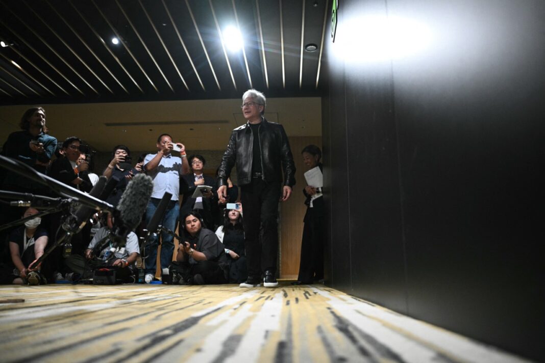 Nvidia Earnings Lift Nasdaq Futures, Software Rallies as Oil Prices Slip