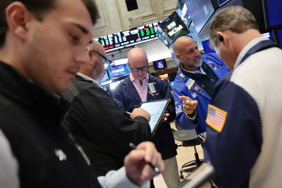Investors and Wall Street Unite Against SEC’s Plan to Scrap Best-Price Rule