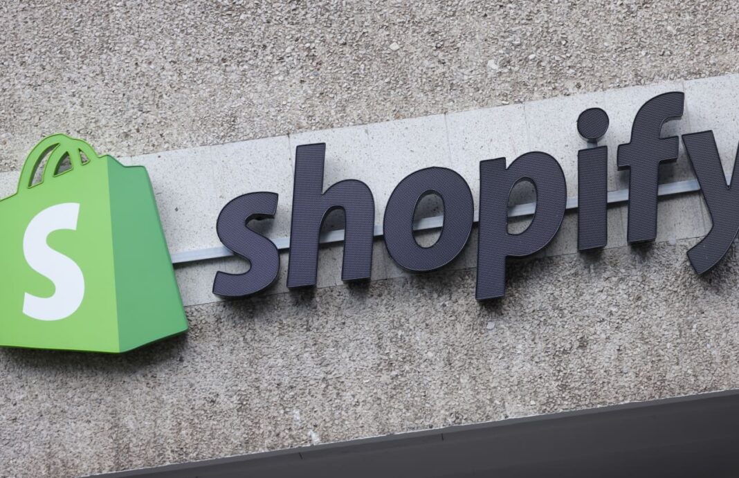 Shopify’s Stock Surges to Best Day in a Year as ‘No Doubt’ Growth Outlook Sparks Analyst Optimism