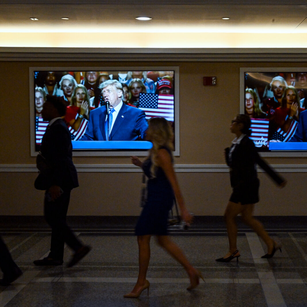 Republicans Court Donors at Midterm Convention With $88,600 Photos and AI-Sponsored Suites