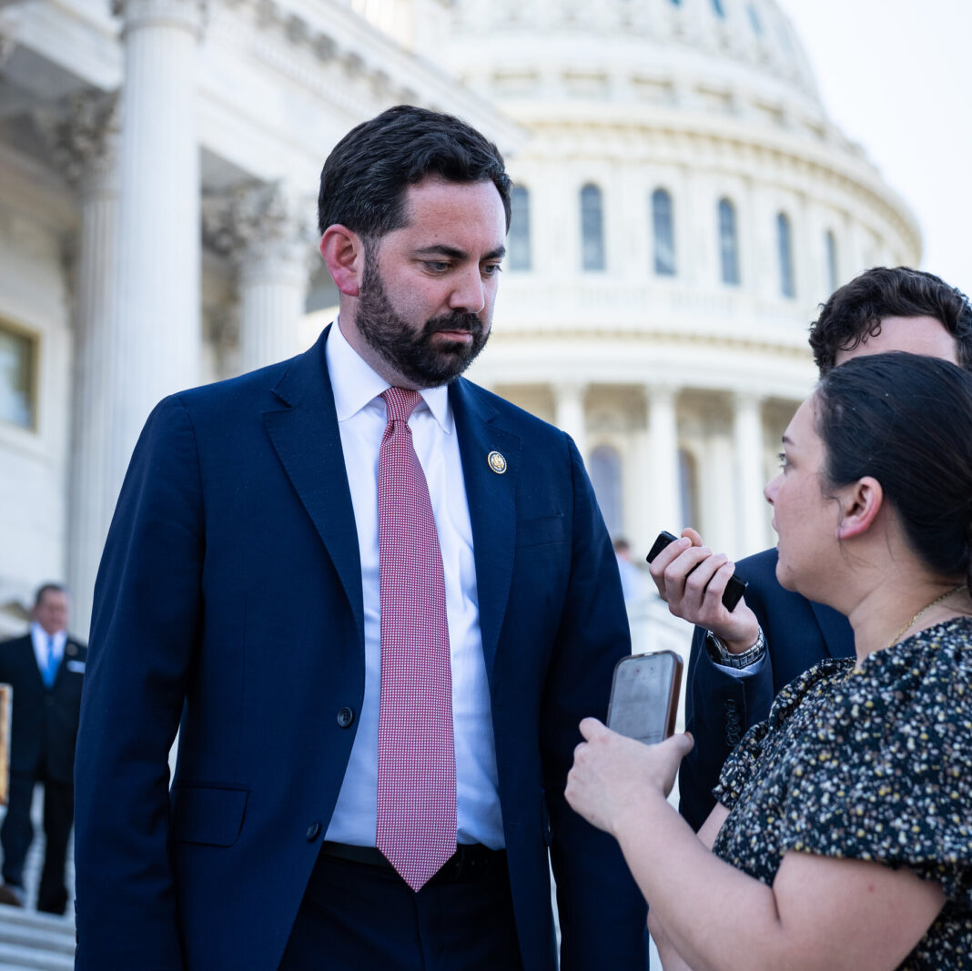 House Democrat Crosses Party Lines to Endorse Rep. Mike Lawler in Midterms Race