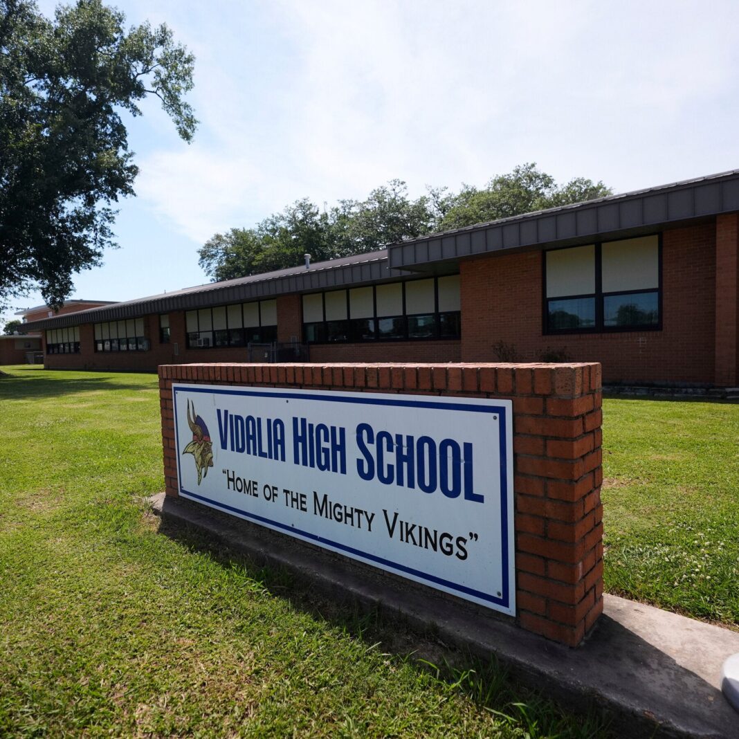 Justice Department Ends Decades-Long School Desegregation Oversight in Southern Districts