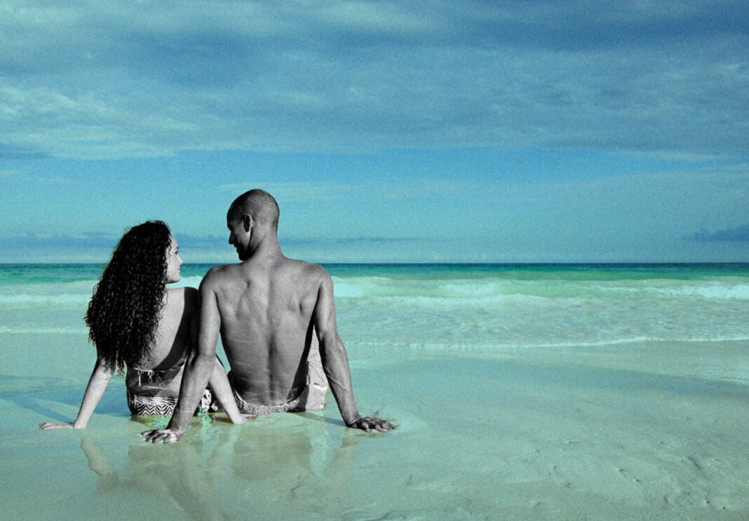 New Relationship, Big Decision: Should I Spend Money to Visit My Boyfriend in Mexico for Six Months?