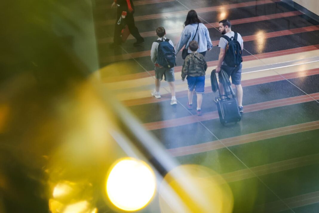 Book Thanksgiving, Hanukkah, and Christmas Flights Now — or Risk Paying Double to Get Home for the Holidays
