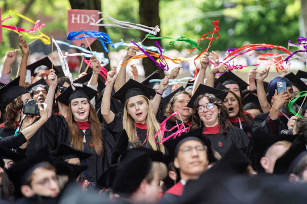 Picking These AI-Exposed College Majors Could Wreck Your Job Prospects — and Cut Your Starting Pay