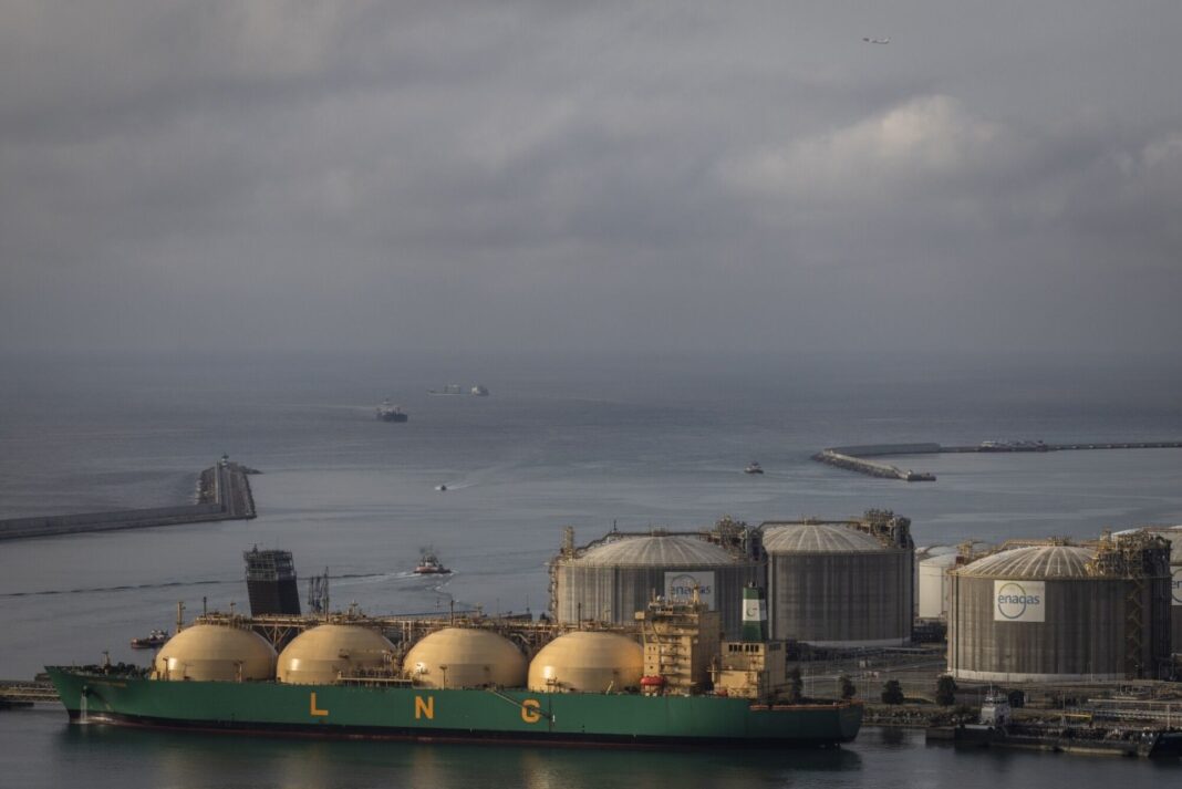 The Fragile Equation: Why Europe’s Gas Reserves Are a Winter Gamble