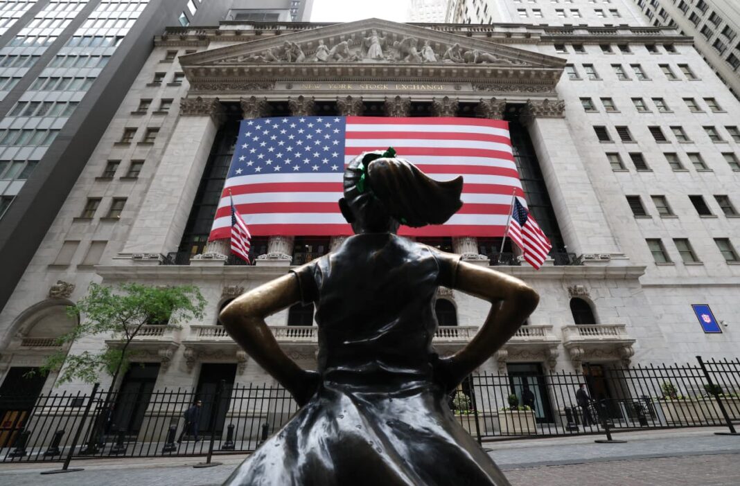 Six Red Flags Flashing in the Stock Market: How to Build a Bulletproof Portfolio Before the Next Selloff