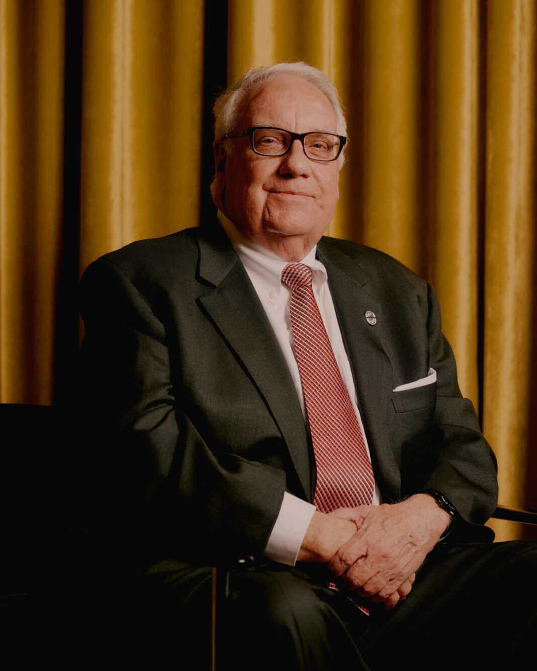 A New Buffett Takes On the Task of Preserving Berkshire Hathaway’s Culture