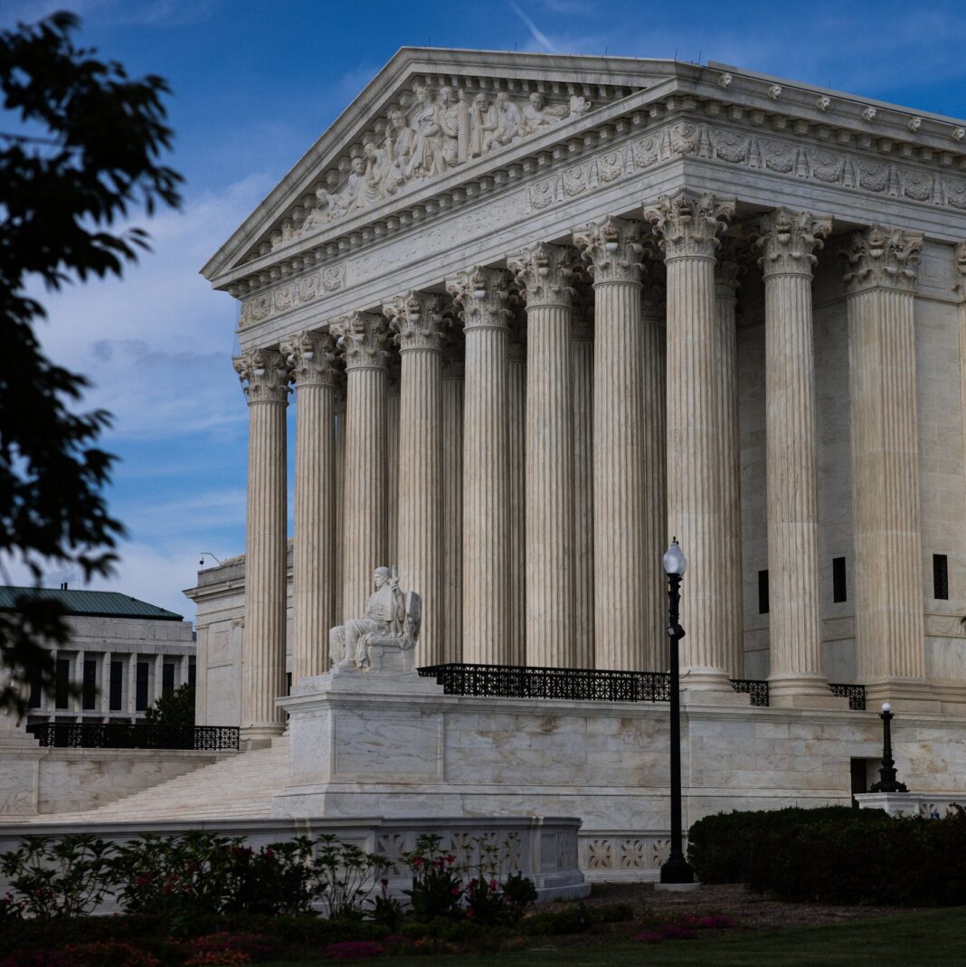 Supreme Court Greenlights Texas Deportation Agreement With Justice Department