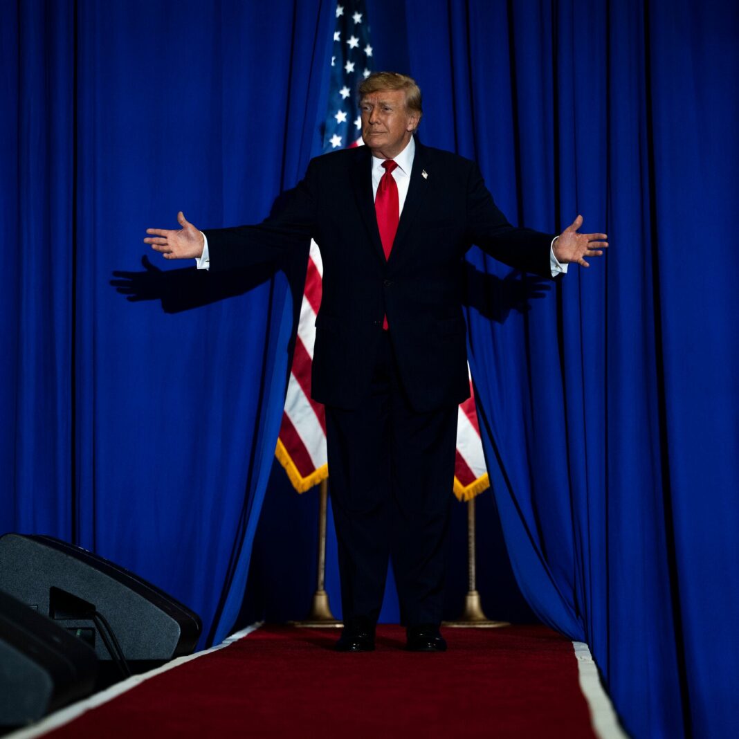 Trump Plays to His Base as Midterms Battle for Congress Tightens