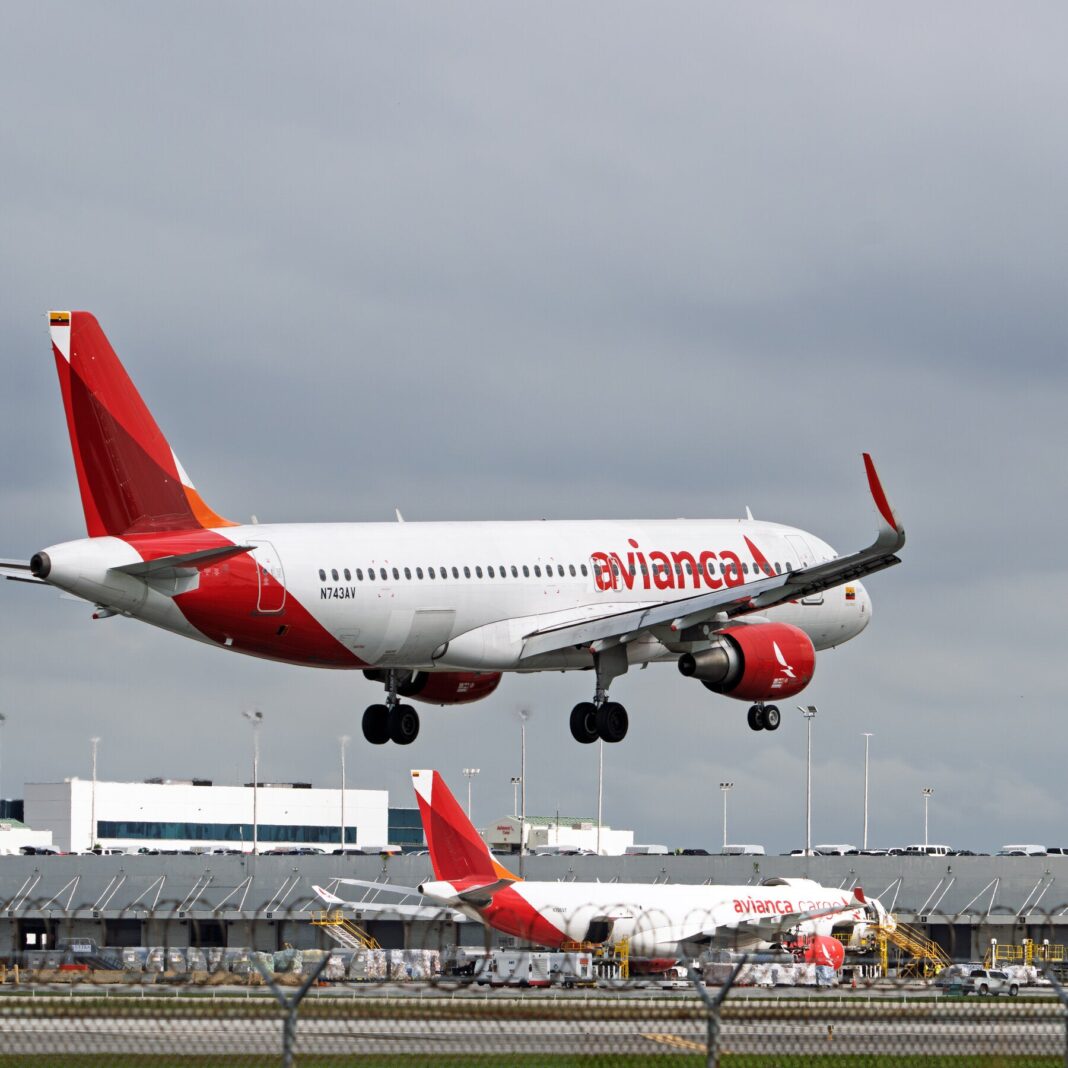 9 Injured After Avianca Flight Bound for JFK Hits Severe Turbulence, Diverts to Miami
