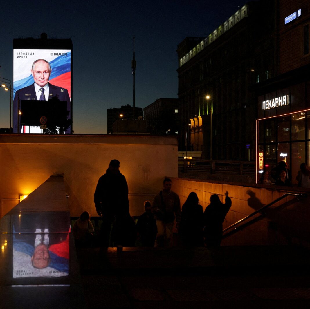 Russia Ramps Up Disinformation Campaign Targeting U.S. Voters Ahead of Midterms